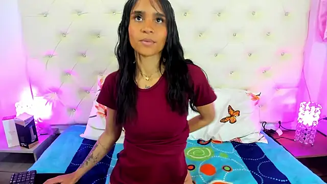 Snapshot of sophie_pariss chatting on 9, 2, 2025 sophie pariss online show from 9, 2, 2025