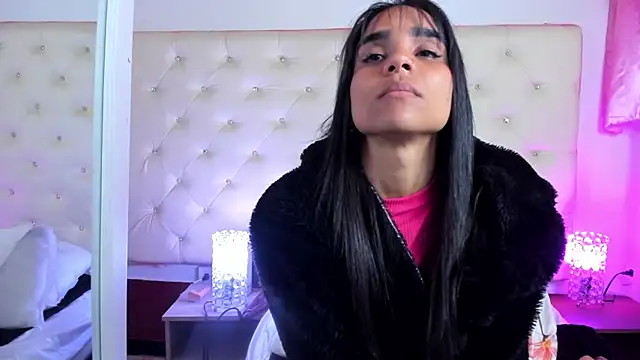 Snapshot of sophie_pariss chatting on 25, 2, 2025 sophie pariss online show from 25, 2, 2025