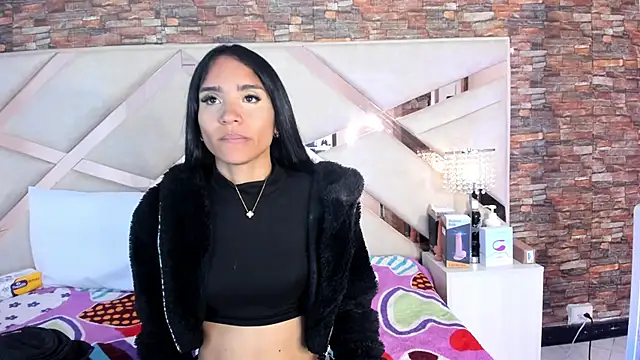 Snapshot of sophie_pariss chatting on 24, 9, 2025 sophie pariss online show from 24, 9, 2025