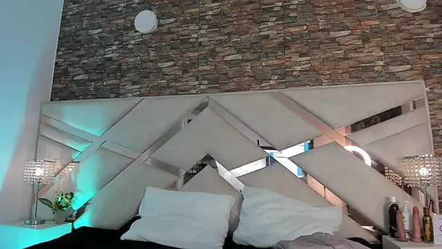 Snapshot of sophie_pariss chatting on 29, 11, 2025 sophie pariss online show from 29, 11, 2025