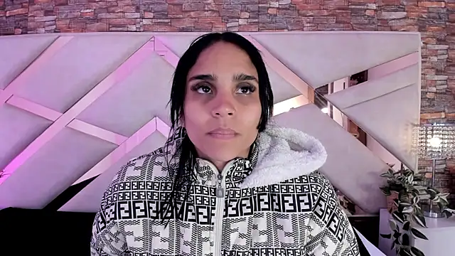 Snapshot of sophie_pariss chatting on 3, 12, 2025 sophie pariss online show from 3, 12, 2025