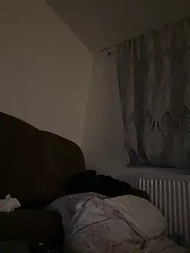 Snapshot of FROL83 chatting on 30, 3, 2026 FROL83 online show from 30, 3, 2026