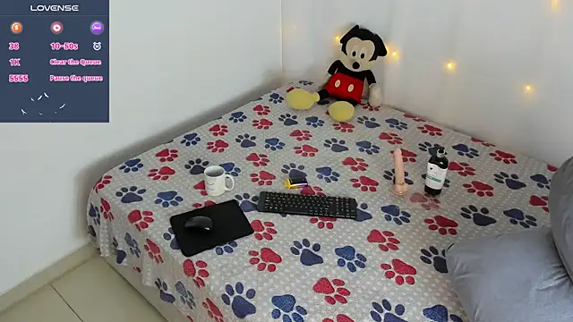 Snapshot of Benjamin_Buster chatting on 23, 12, 2024 Benjamin Buster online show from 23, 12, 2024