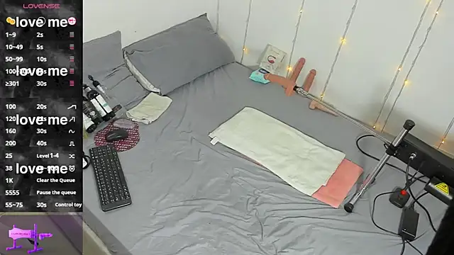 Snapshot of Benjamin_Buster chatting on 2, 10, 2025 Benjamin Buster online show from 2, 10, 2025