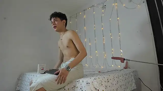 Snapshot of Benjamin_Buster chatting on 9, 11, 2025 Benjamin Buster online show from 9, 11, 2025