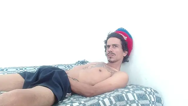 Snapshot of damian_bottom_bigcock chatting on 11, 12, 2024 damian bottom bigcock online show from 11, 12, 2024