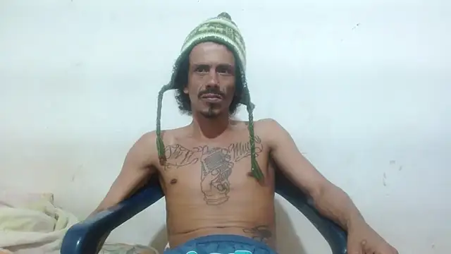 Snapshot of damian_bottom_bigcock chatting on 23, 12, 2024 damian bottom bigcock online show from 23, 12, 2024