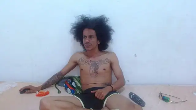 Snapshot of damian_bottom_bigcock chatting on 1, 1, 2025 damian bottom bigcock online show from 1, 1, 2025