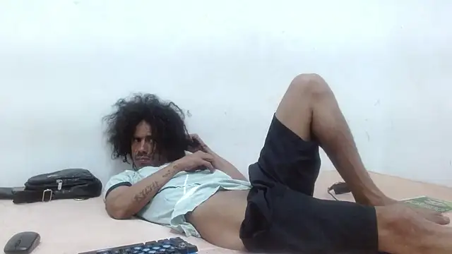 Snapshot of damian_bottom_bigcock chatting on 5, 1, 2025 damian bottom bigcock online show from 5, 1, 2025