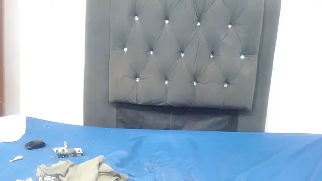 Snapshot of damian_bottom_bigcock chatting on 25, 1, 2025 damian bottom bigcock online show from 25, 1, 2025