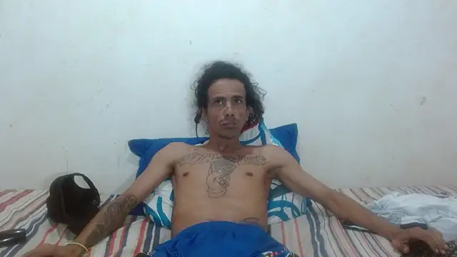 Snapshot of damian_bottom_bigcock chatting on 7, 10, 2025 damian bottom bigcock online show from 7, 10, 2025