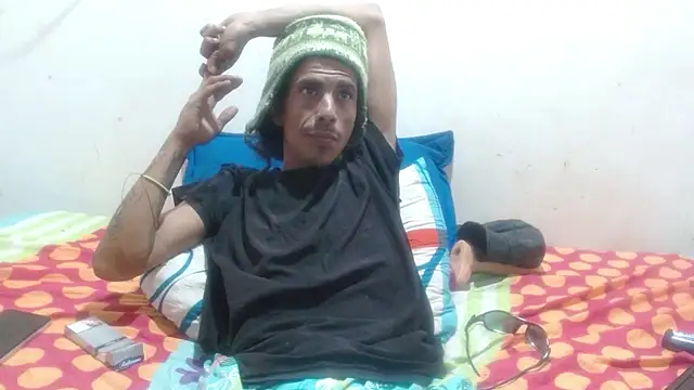 Snapshot of damian_bottom_bigcock chatting on 20, 10, 2025 damian bottom bigcock online show from 20, 10, 2025