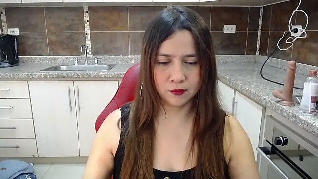 Snapshot of Heidy_Wells chatting on 8, 10, 2025 Heidy Wells online show from 8, 10, 2025