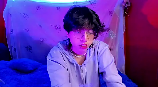 Snapshot of AnggelONfiree chatting on 28, 12, 2024 AnggelONfiree online show from 28, 12, 2024