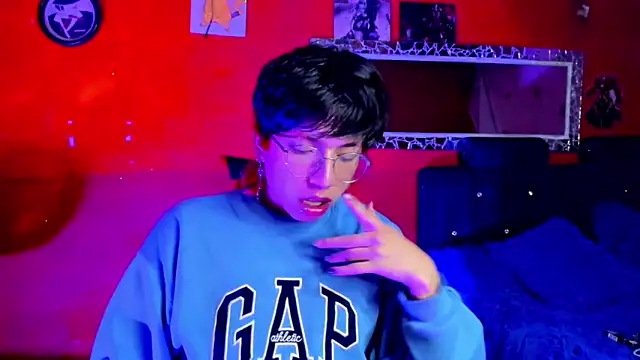 Snapshot of AnggelONfiree chatting on 18, 2, 2025 AnggelONfiree online show from 18, 2, 2025