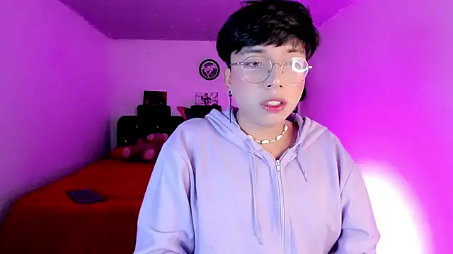 Snapshot of AnggelONfiree chatting on 9, 11, 2025 AnggelONfiree online show from 9, 11, 2025