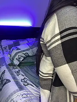 Snapshot of Isa_bel chatting on 10, 12, 2024 Isa bel online show from 10, 12, 2024