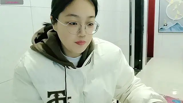luoxuwen online show from 9, 12, 2024