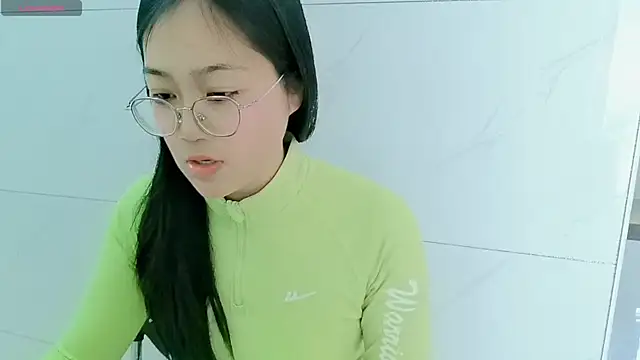 luoxuwen online show from 28, 2, 2025