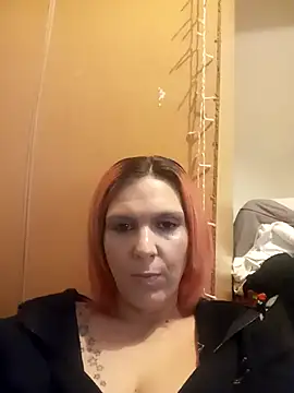 Snapshot of Geilesie32 chatting on 22, 12, 2025 Geilesie32 online show from 22, 12, 2025