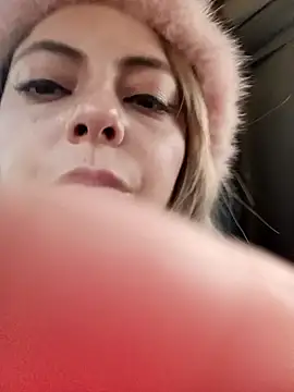 madelaine- online show from 13, 12, 2025