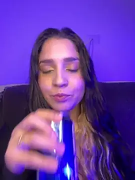 valentina jonnes1 online show from 11, 7, 2026