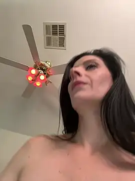 Snapshot of VixenVixie chatting on 17, 12, 2024 VixenVixie online show from 17, 12, 2024