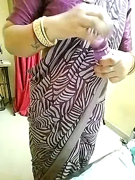 Snapshot of PayalSharmahot143 chatting on 27, 9, 2025 PayalSharmahot143 online show from 27, 9, 2025