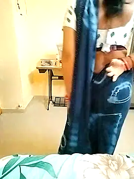 Snapshot of PayalSharmahot143 chatting on 3, 10, 2025 PayalSharmahot143 online show from 3, 10, 2025