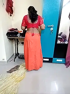 Snapshot of PayalSharmahot143 chatting on 14, 10, 2025 PayalSharmahot143 online show from 14, 10, 2025