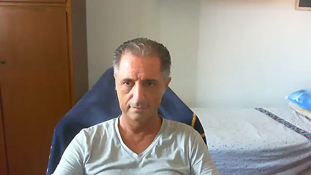 Snapshot of lliuk70mi chatting on 27, 6, 2026 lliuk70mi online show from 27, 6, 2026