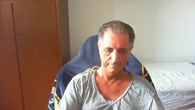 Snapshot of lliuk70mi chatting on 6, 7, 2026 lliuk70mi online show from 6, 7, 2026