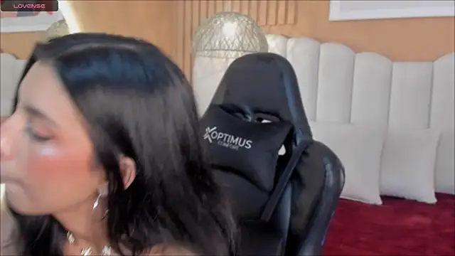 Snapshot of zia_cooper chatting on 13, 3, 2025 zia cooper online show from 13, 3, 2025