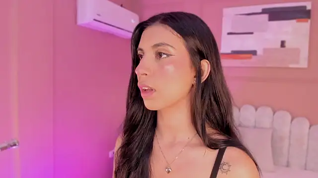 Snapshot of zia_cooper chatting on 28, 11, 2025 zia cooper online show from 28, 11, 2025