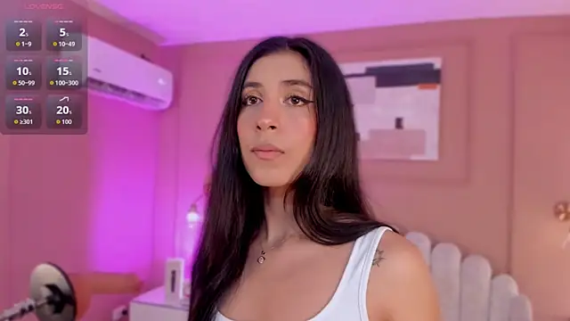 Snapshot of zia_cooper chatting on 6, 1, 2026 zia cooper online show from 6, 1, 2026