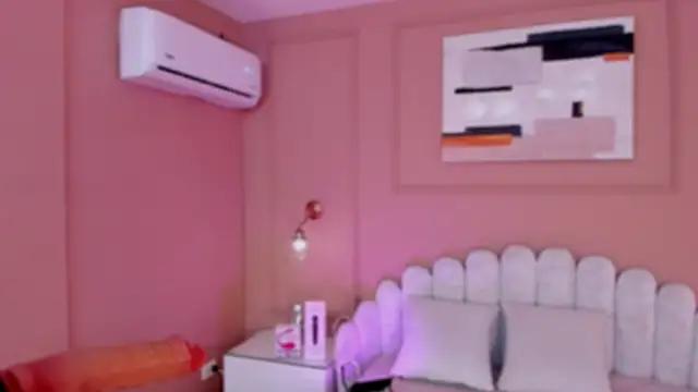 Snapshot of zia_cooper chatting on 10, 2, 2026 zia cooper online show from 10, 2, 2026