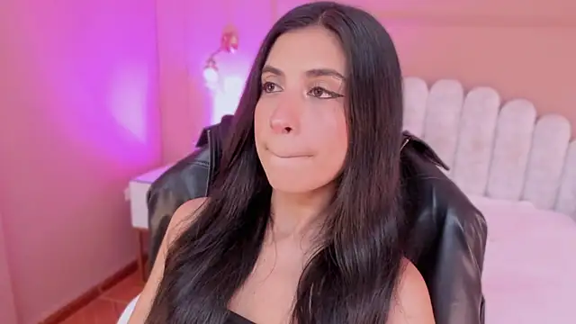 Snapshot of zia_cooper chatting on 20, 2, 2026 zia cooper online show from 20, 2, 2026