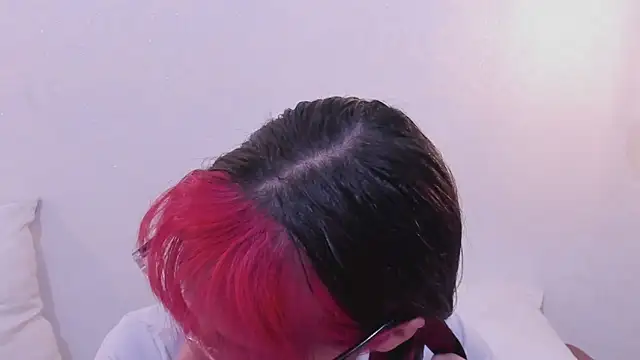 Snapshot of RedMeloddy chatting on 6, 2, 2025 RedMeloddy online show from 6, 2, 2025