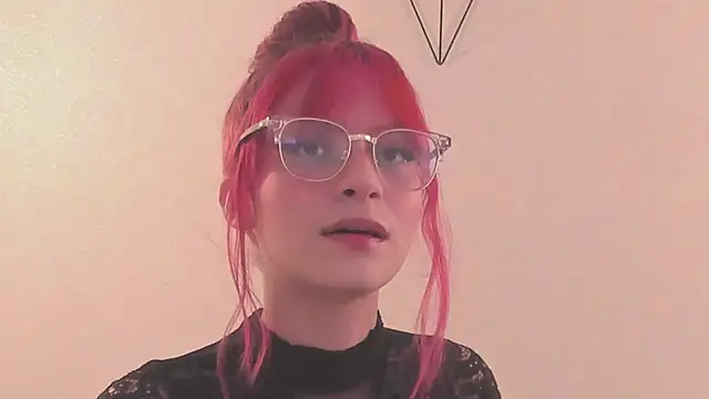 Snapshot of RedMeloddy chatting on 1, 3, 2025 RedMeloddy online show from 1, 3, 2025