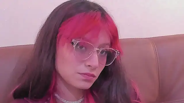 Snapshot of RedMeloddy chatting on 13, 3, 2025 RedMeloddy online show from 13, 3, 2025