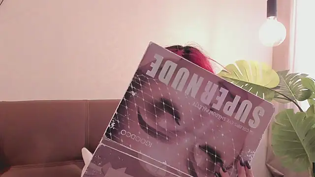 Snapshot of RedMeloddy chatting on 16, 3, 2025 RedMeloddy online show from 16, 3, 2025