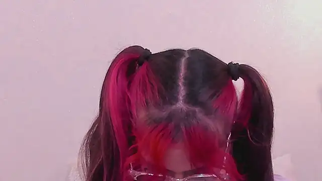 Snapshot of RedMeloddy chatting on 18, 3, 2025 RedMeloddy online show from 18, 3, 2025