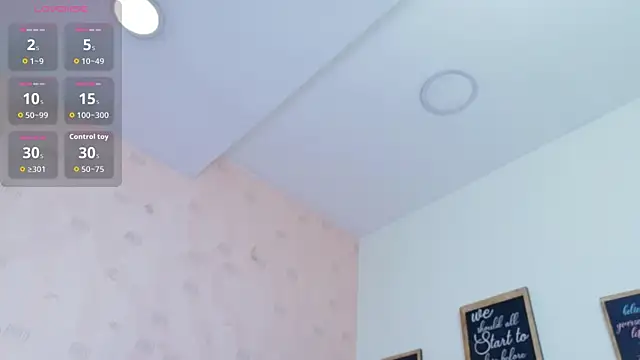 Snapshot of littleebonymommy chatting on 6, 6, 2026 littleebonymommy online show from 6, 6, 2026