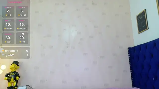 Snapshot of littleebonymommy chatting on 29, 6, 2026 littleebonymommy online show from 29, 6, 2026