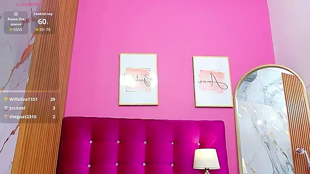 Snapshot of littleebonymommy chatting on 13, 7, 2026 littleebonymommy online show from 13, 7, 2026