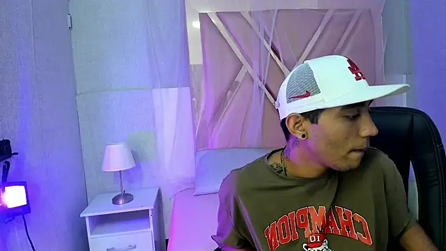 Snapshot of Annyeli chatting on 22, 1, 2025 Annyeli online show from 22, 1, 2025