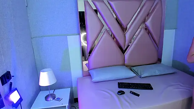 Snapshot of Annyeli chatting on 12, 2, 2025 Annyeli online show from 12, 2, 2025