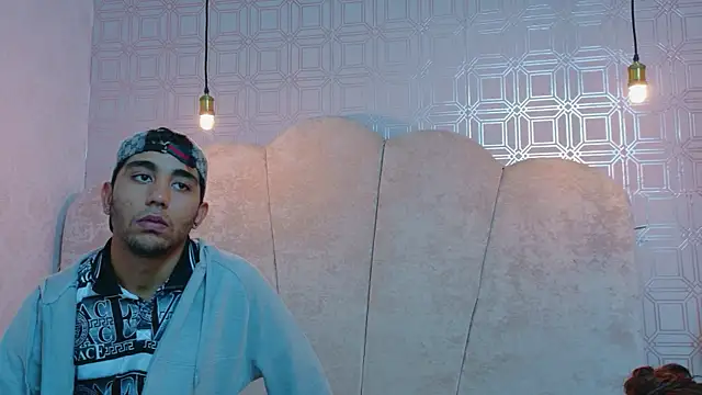 Snapshot of Annyeli chatting on 15, 11, 2025 Annyeli online show from 15, 11, 2025