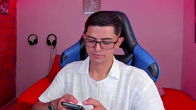 Ethan Sai    online show from 15, 10, 2025