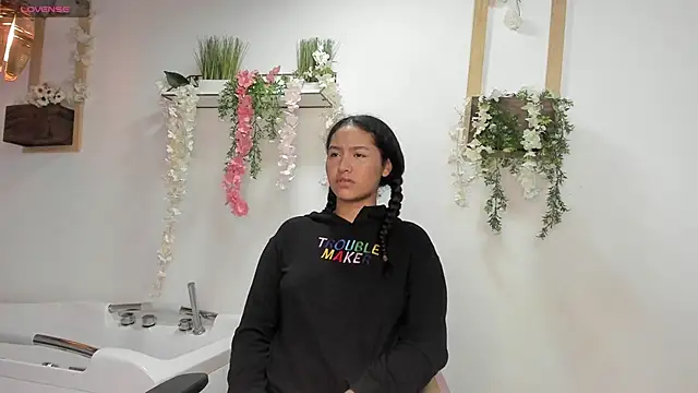 cute mia23 online show from 6, 1, 2025